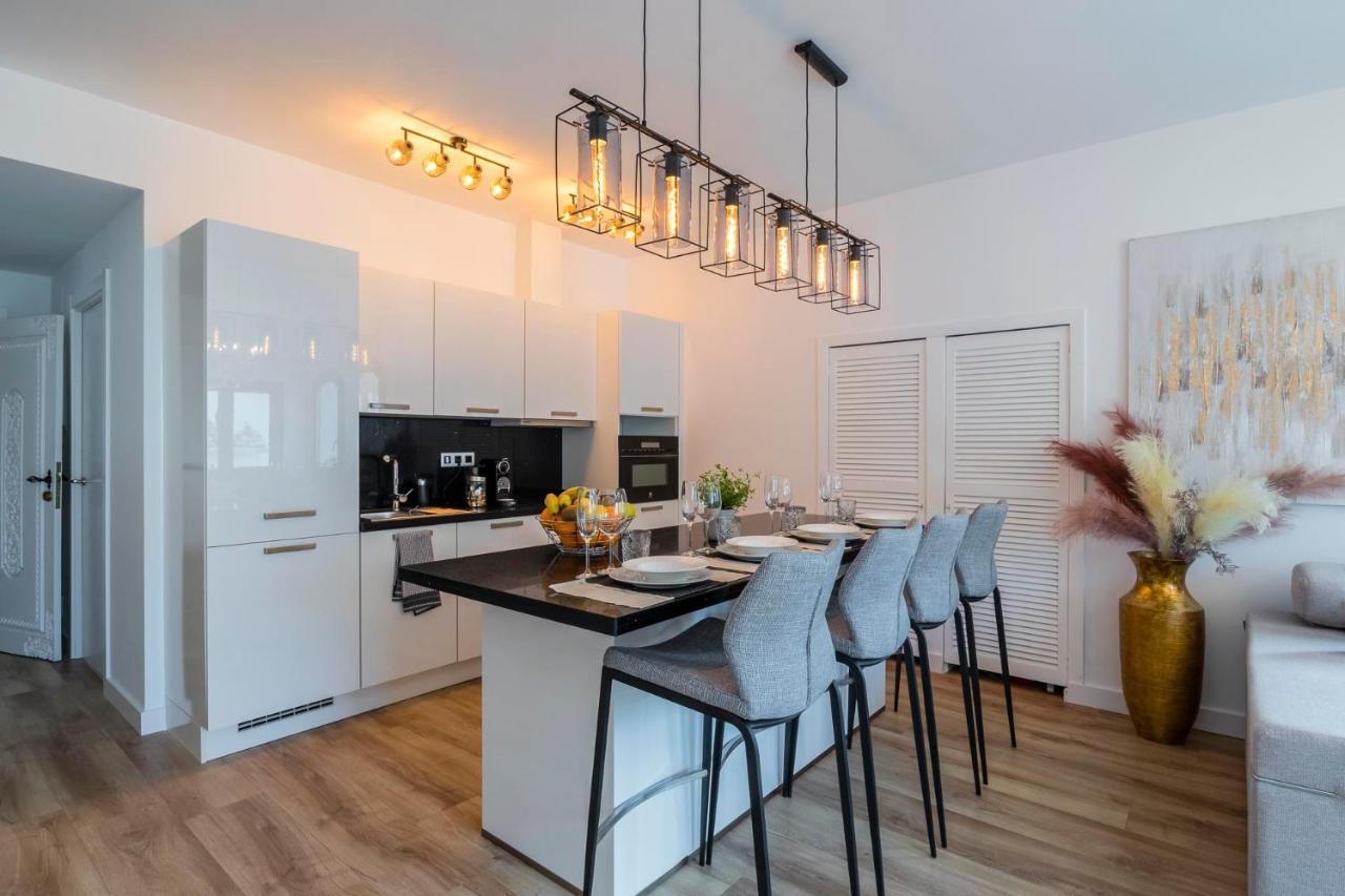 Apartamento Puerto Banus Second Line, Luxury Marbella